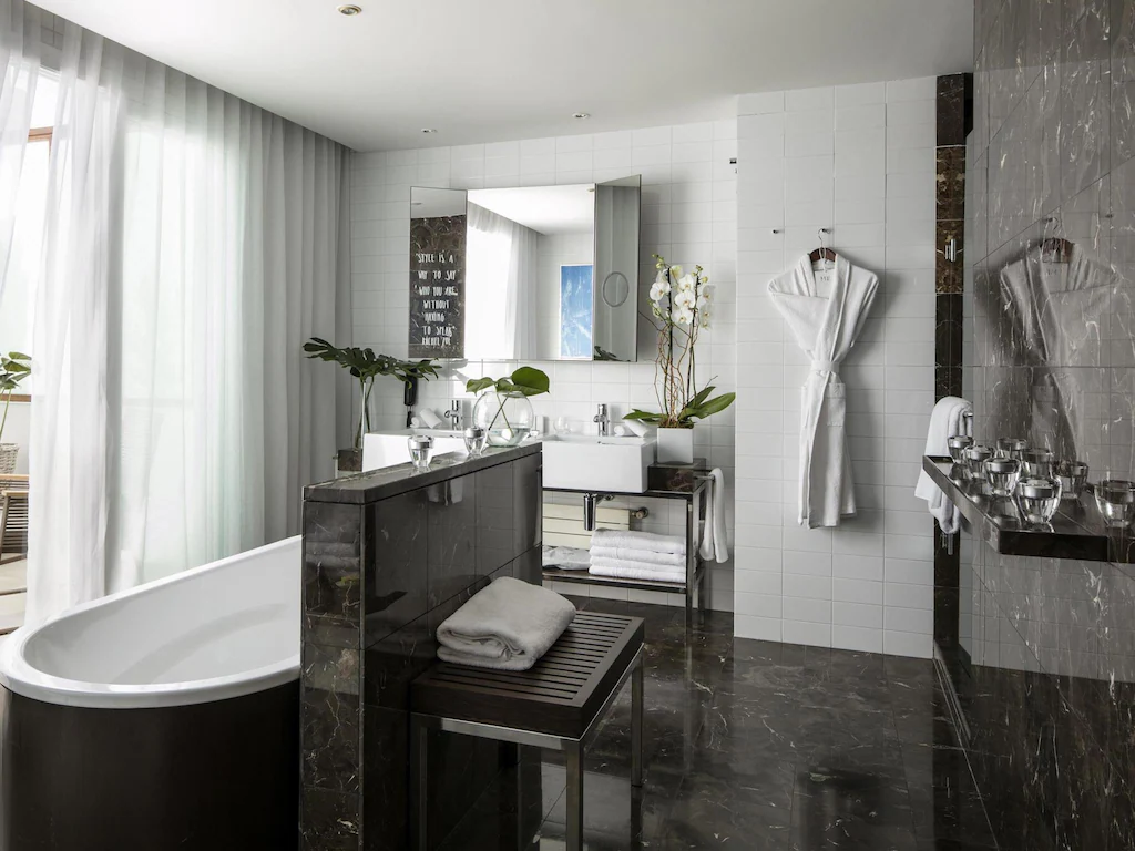 Hotel ME Madrid Reina Victoria
