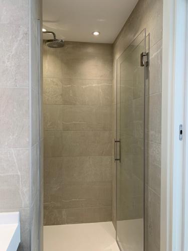 Sitges Spaces Oasis Suites- 4 Bedroom, 4 Ensuite Bathrooms, Terrace, Pool, Sitges Centre