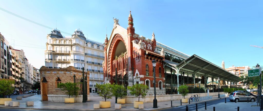 Hi Valencia Apartments – Jorge Juan