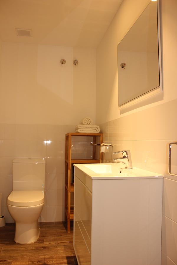 Hi Valencia Apartments – Jorge Juan