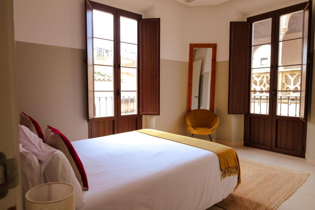 Guzman El Bueno Suites