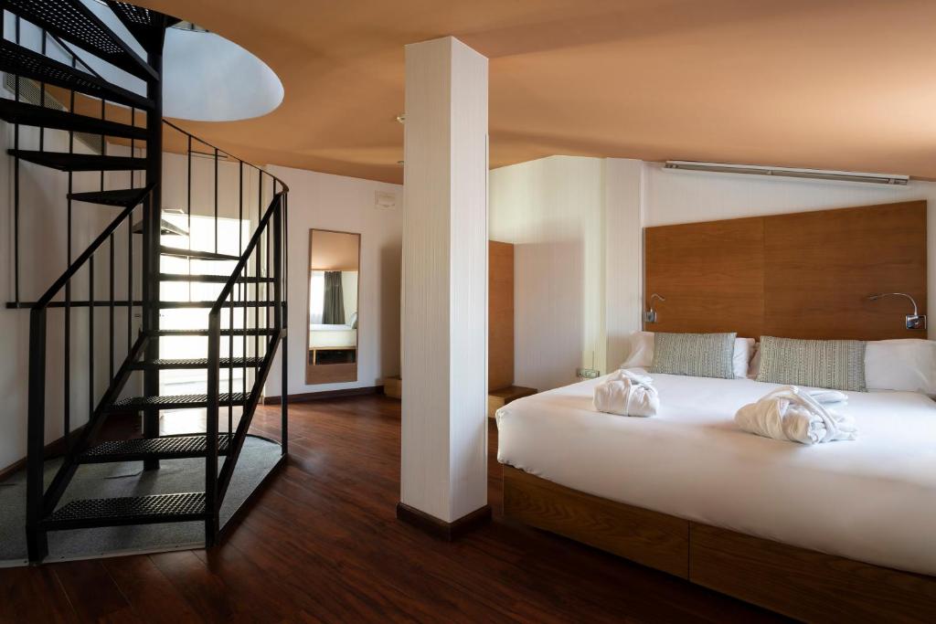 Petit Palace Plaza Malaga Hotel