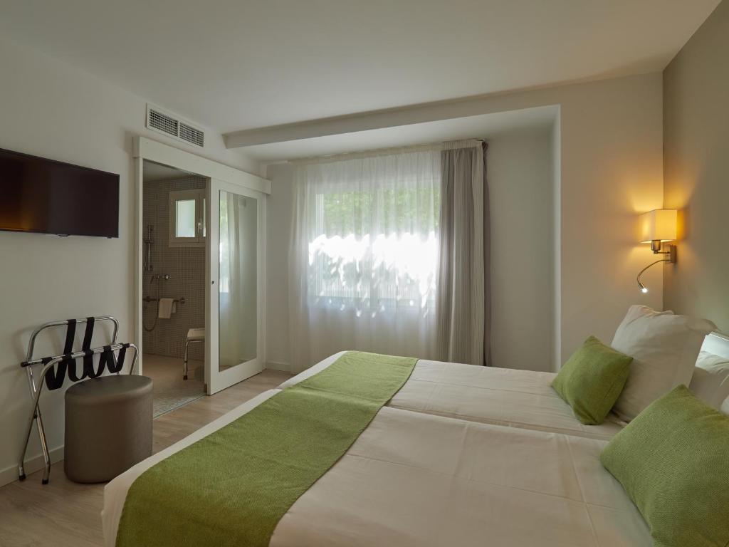 Bq Amfora Beach – Adults Only