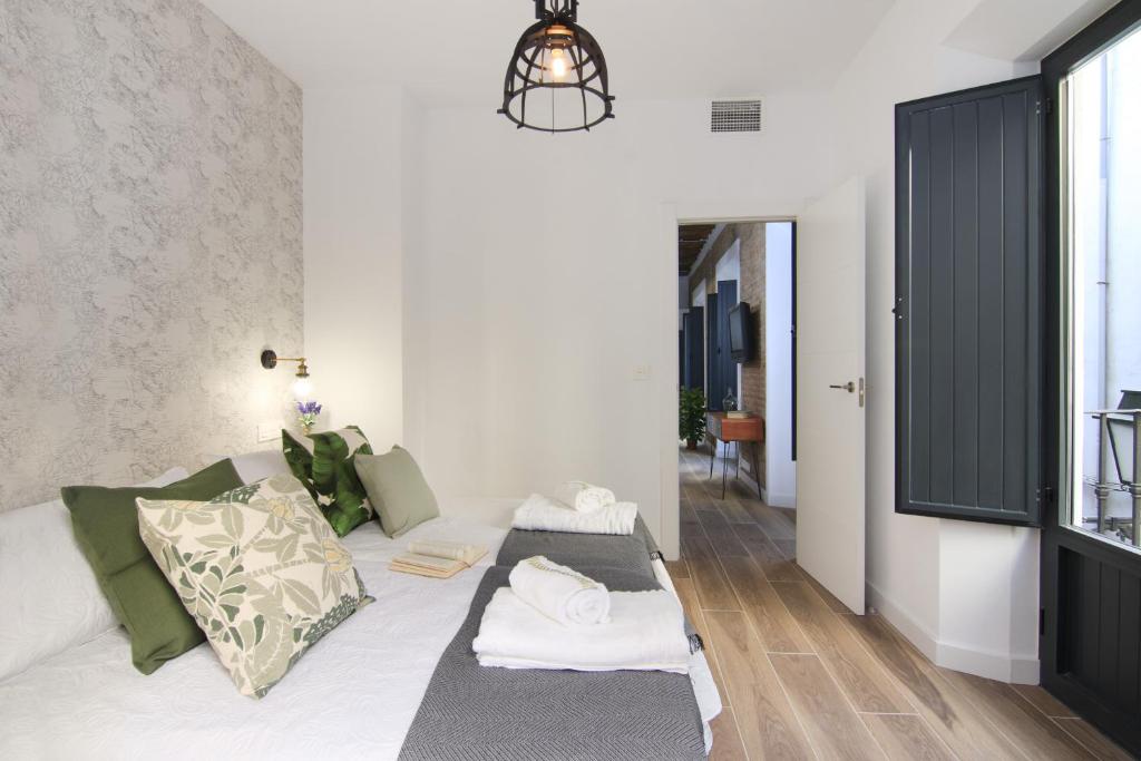 Chezmoihomes Central Ethnic Style Apartment
