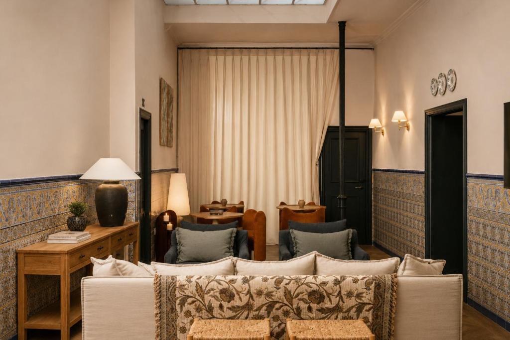 The Honest Hotel