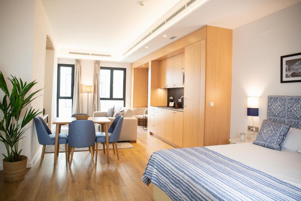 Nqn Aparts & Suites Sevilla