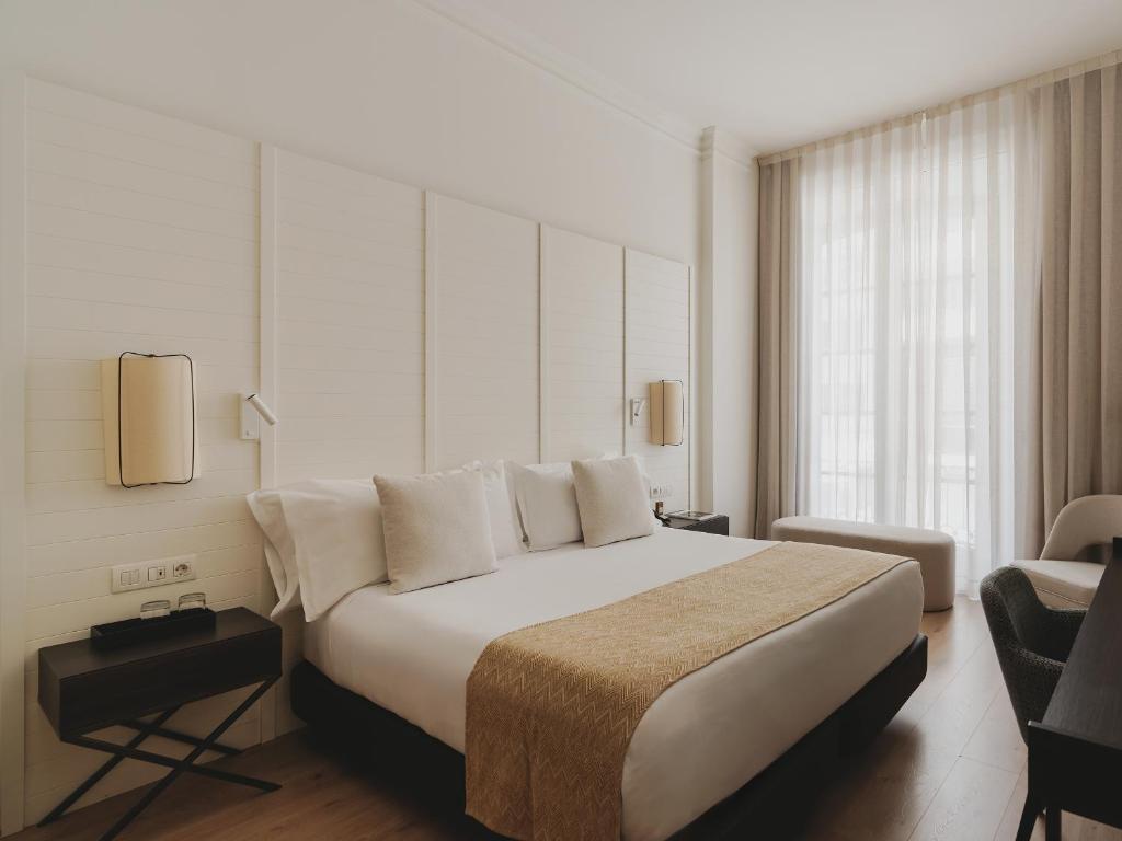 Molina Lario Hotel