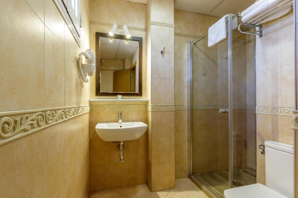 H-A Hotel Trebol