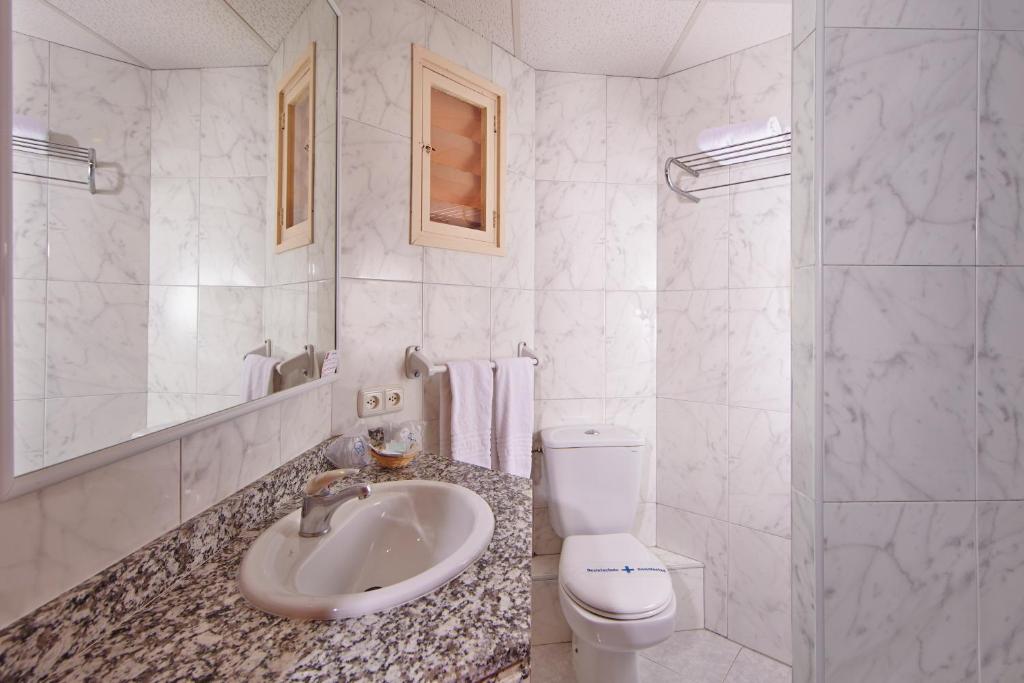 Mll Blue Bay Hotel