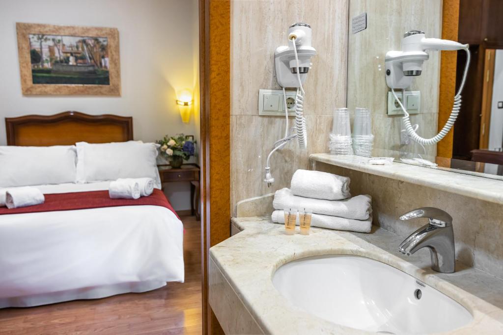 Hotel Reina Cristina