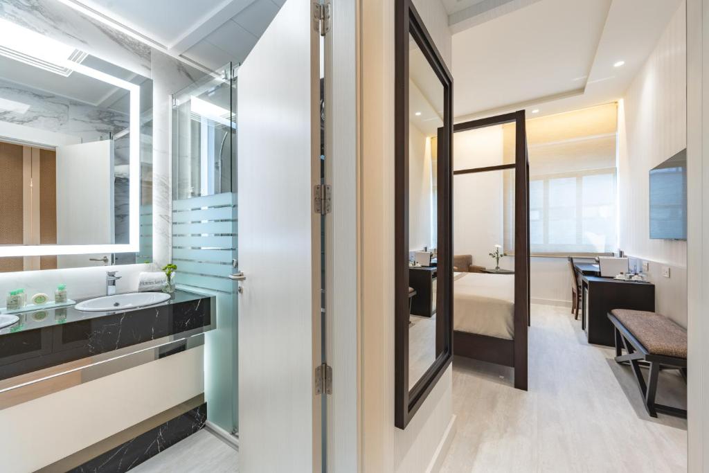 Saray Hotel