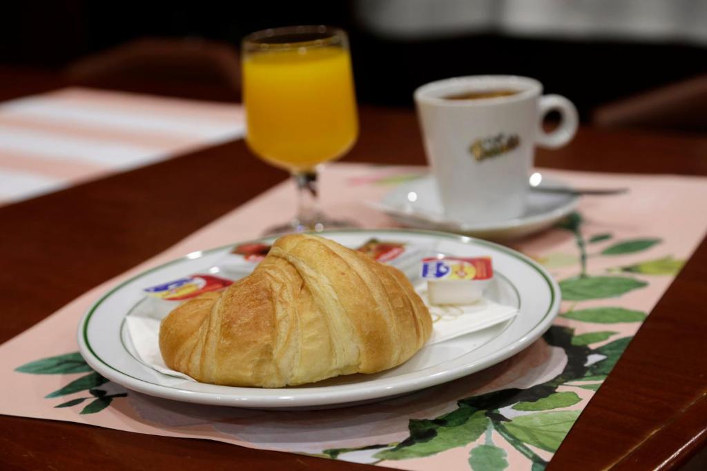 Basic Hotel Puerta De Sevilla