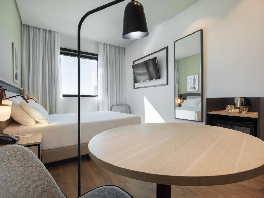 Hotel Málaga Alameda Centro Affiliated By Meliá