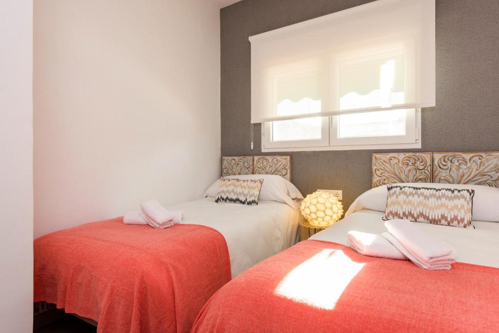 Genteel Home Mano De Hierro