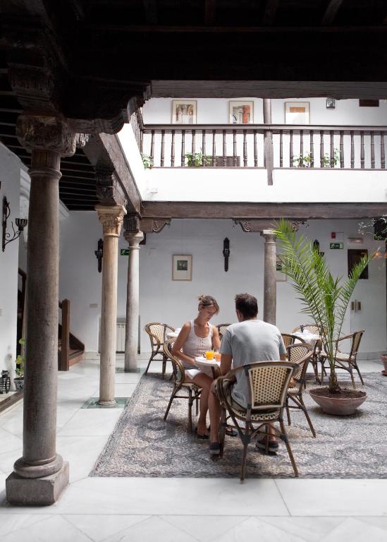 Casa Del Capitel Nazari Hotel