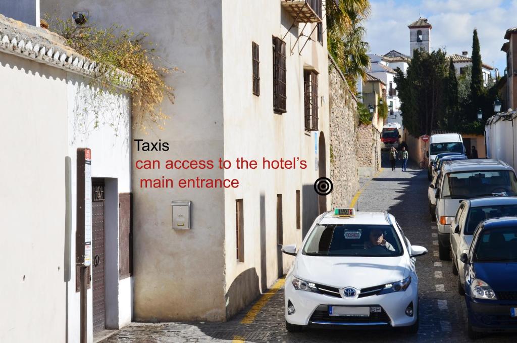 Santa Isabel La Real Hotel