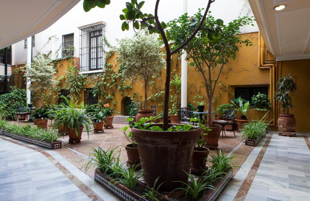Hotel Cervantes
