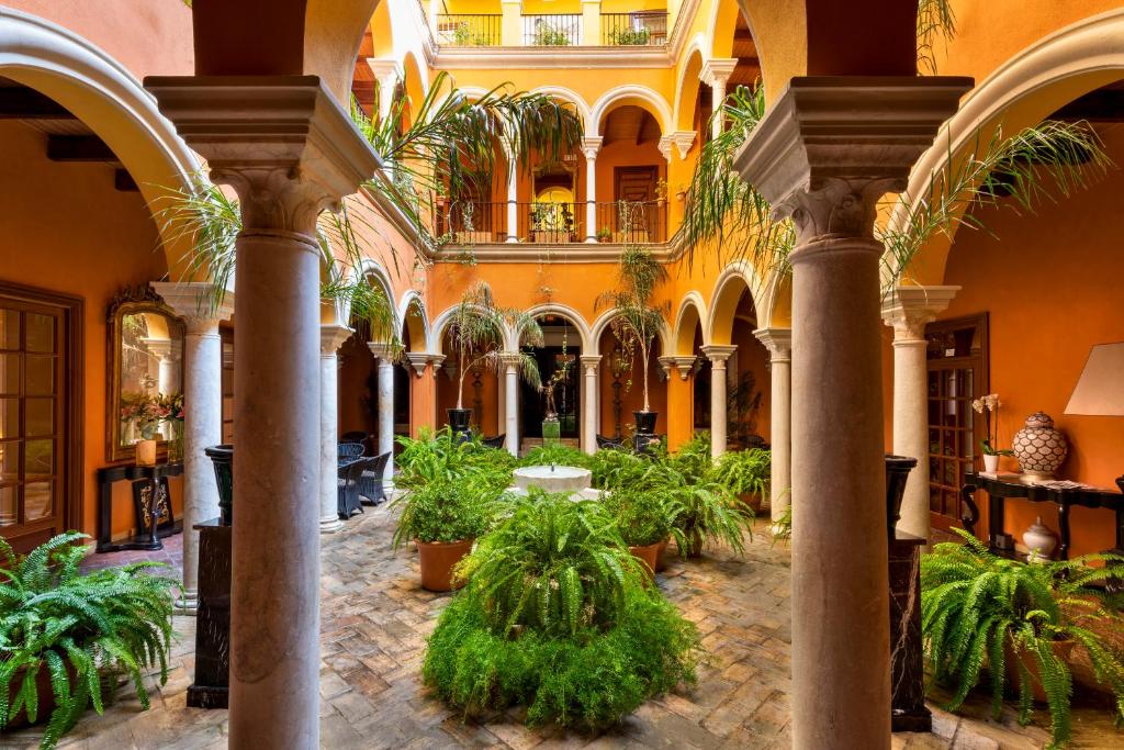 Hotel Casa Del Poeta