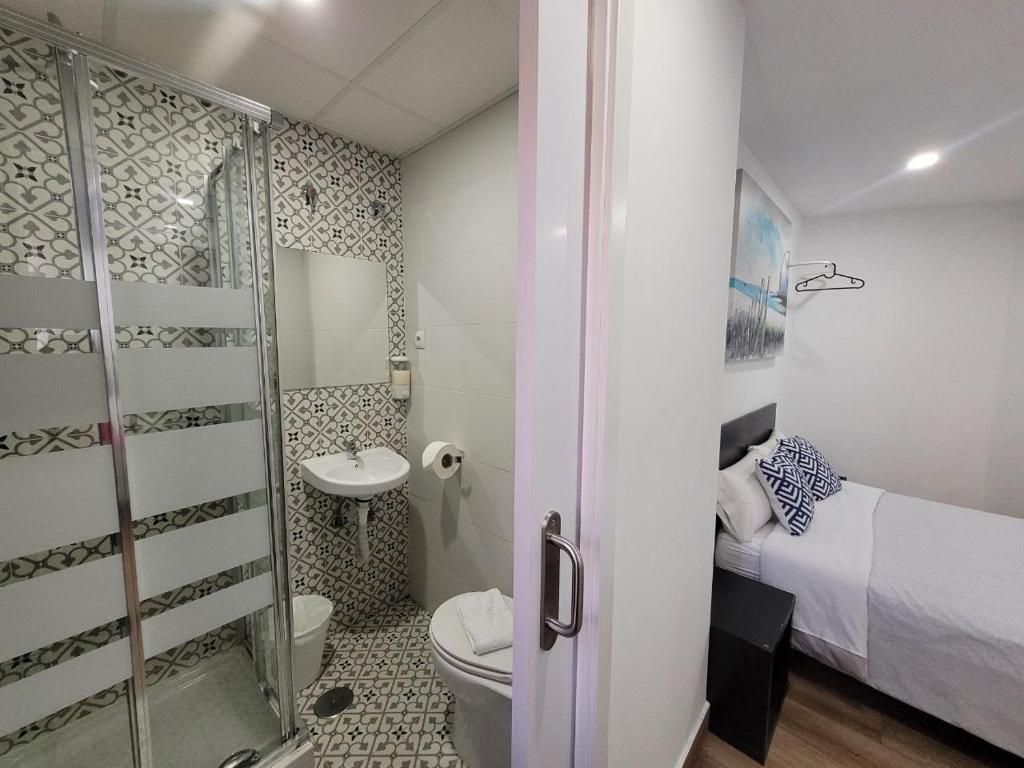 Ayz Elcano – Auto Check-In Property
