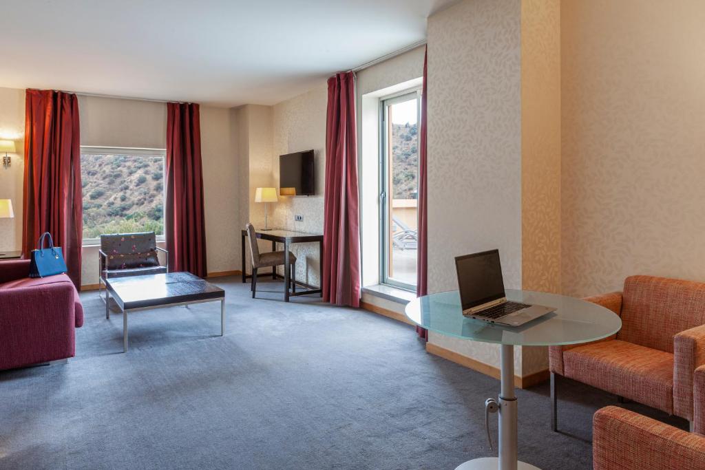 Hotel Macià Real De La Alhambra
