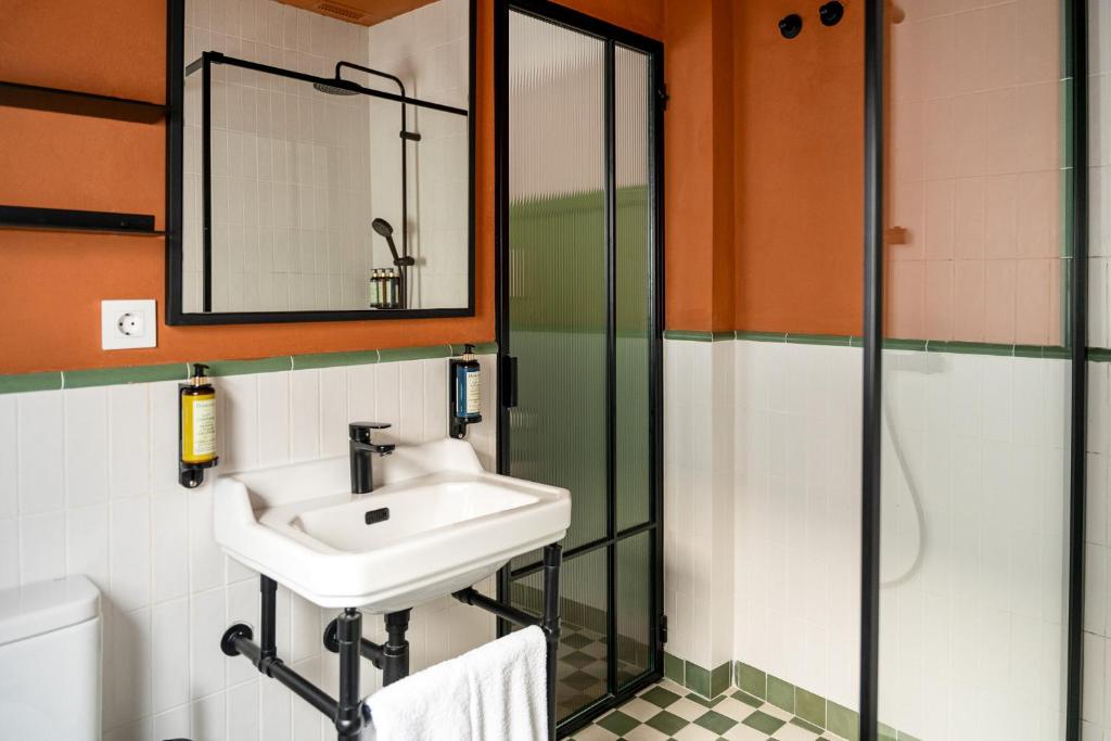 The Honest Hotel