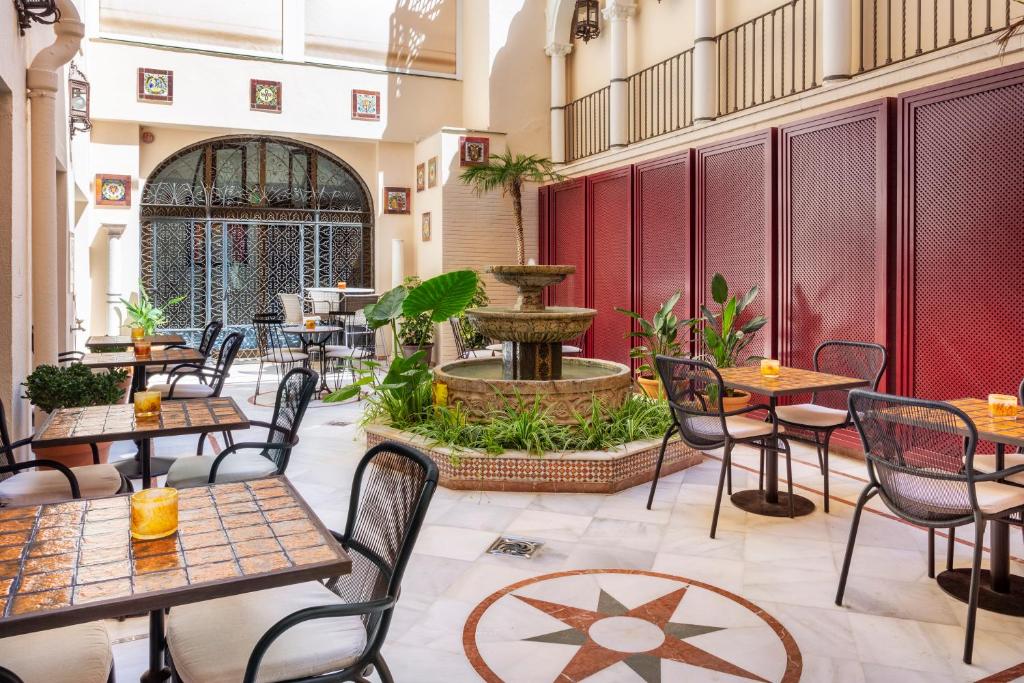 H10 Corregidor Boutique Hotel