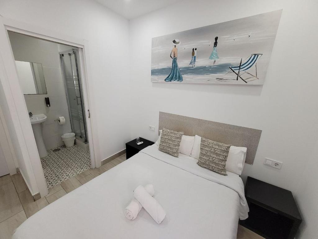 Ayz Silvela – Auto Check-In Property