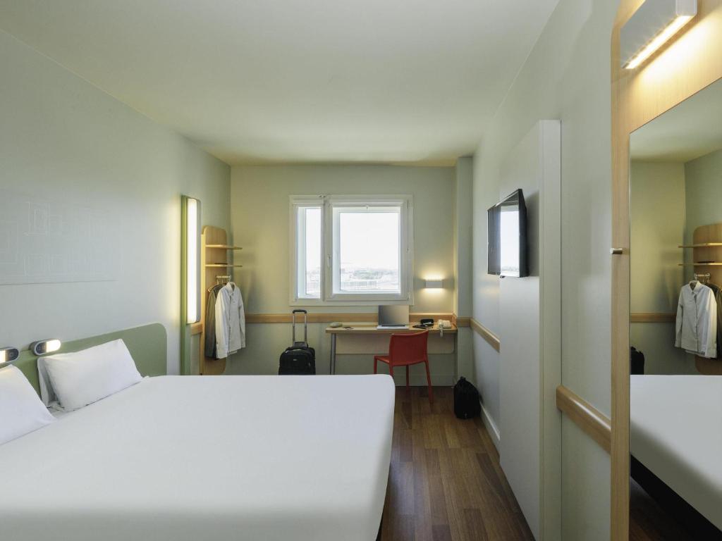 Ibis Budget Malaga Aeropuerto Avenida Velazquez