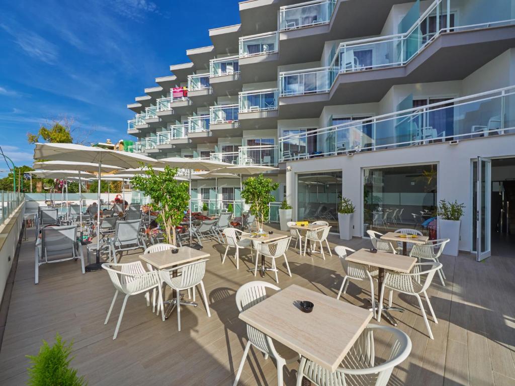 Bq Amfora Beach – Adults Only