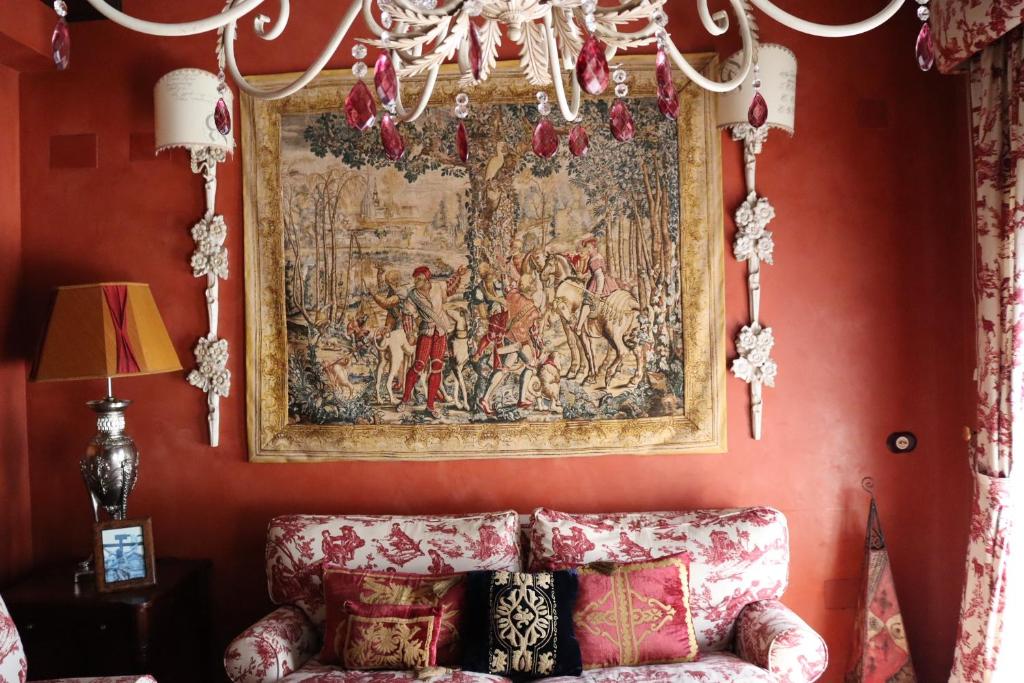 Plaza San Francisco Luxury Apartment