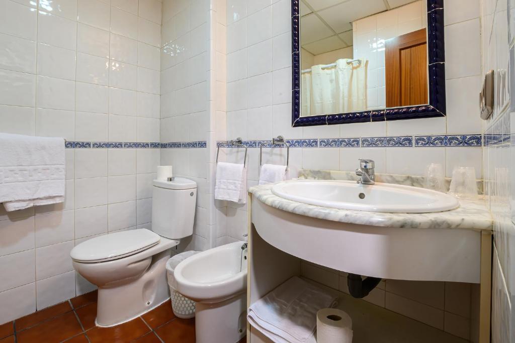 Hotel H28 Camas