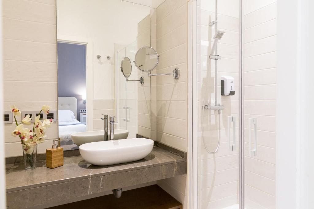 Welldone Cathedral Suites