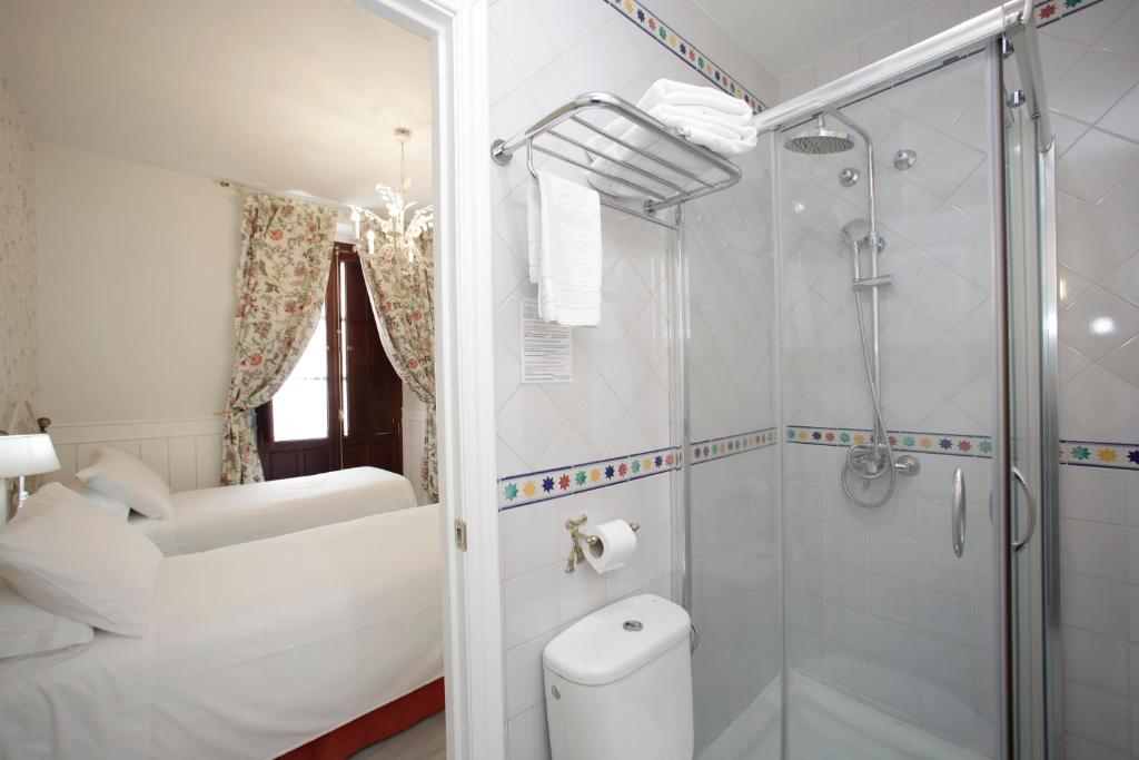 Basic Hotel Puerta De Sevilla