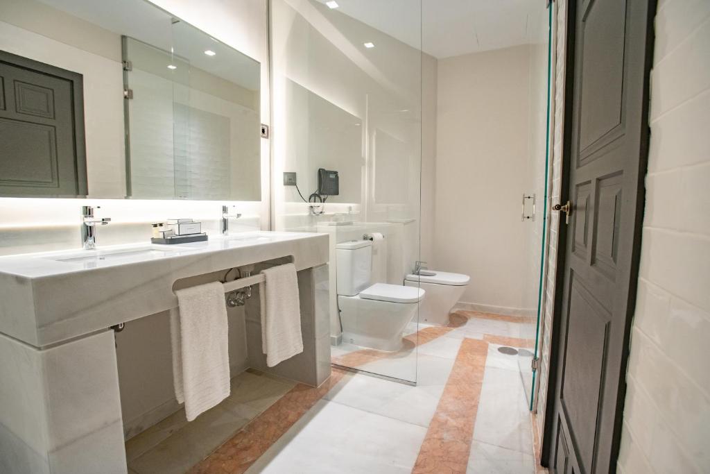 Soho Boutique Castillo De Santa Catalina – Adults Recommended