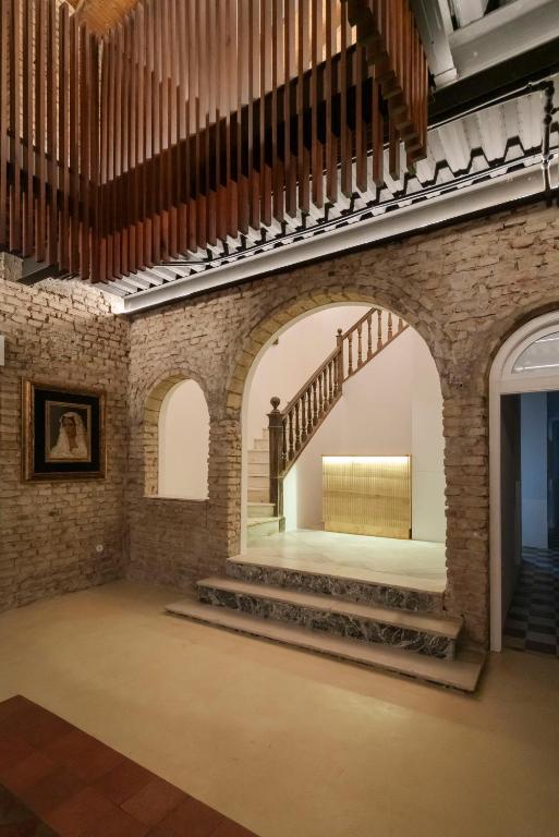 La Moderna Suites