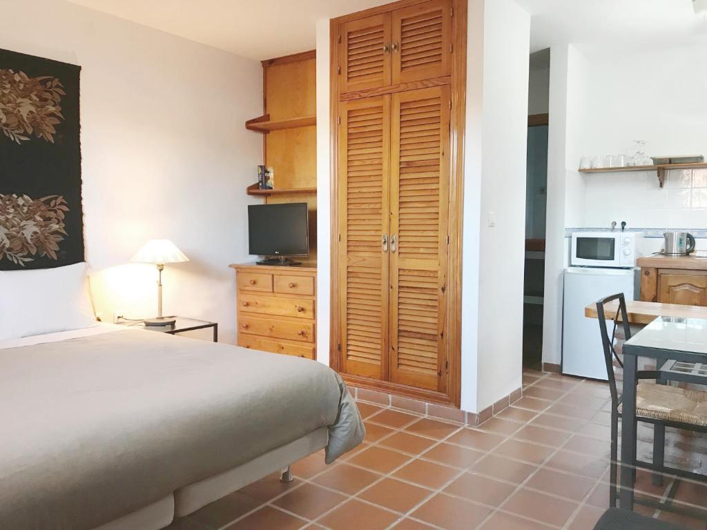 Apartamentos Turisticos La Mundial