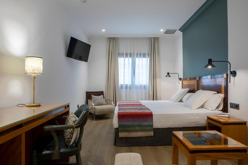 Hotel Don Curro