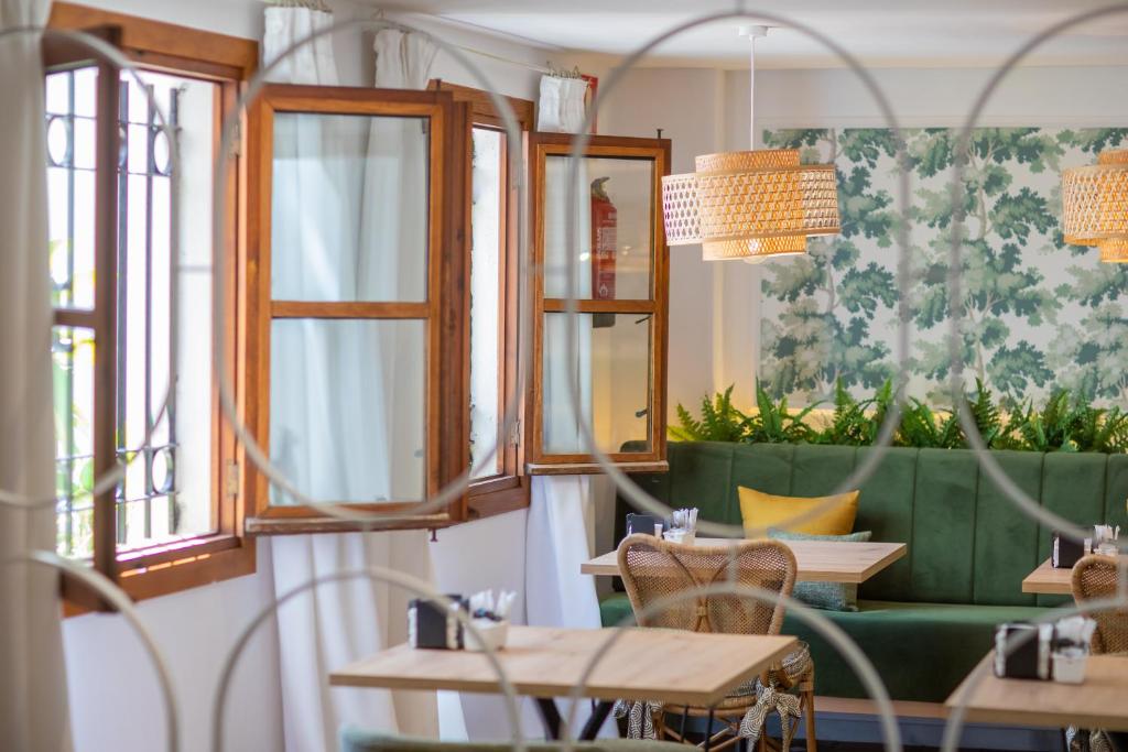 Soho Boutique Atalia