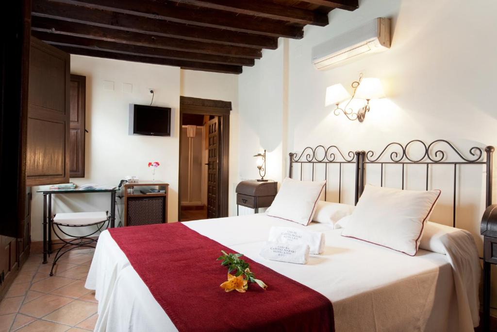 Casa Del Capitel Nazari Hotel